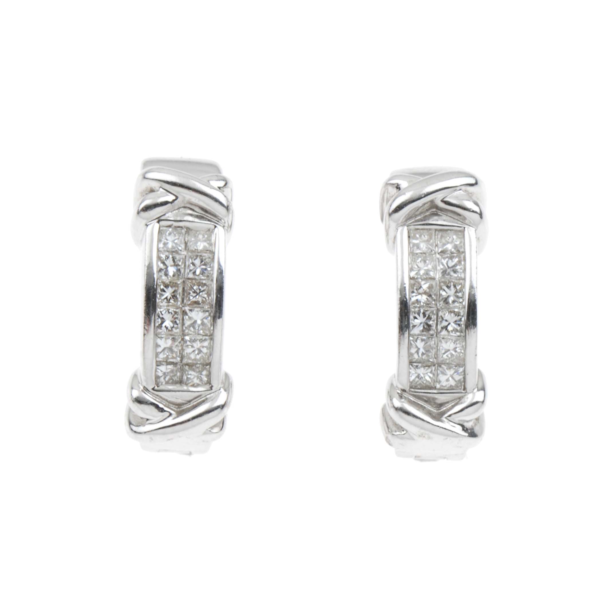 PENDIENTES CON DIAMANTES.