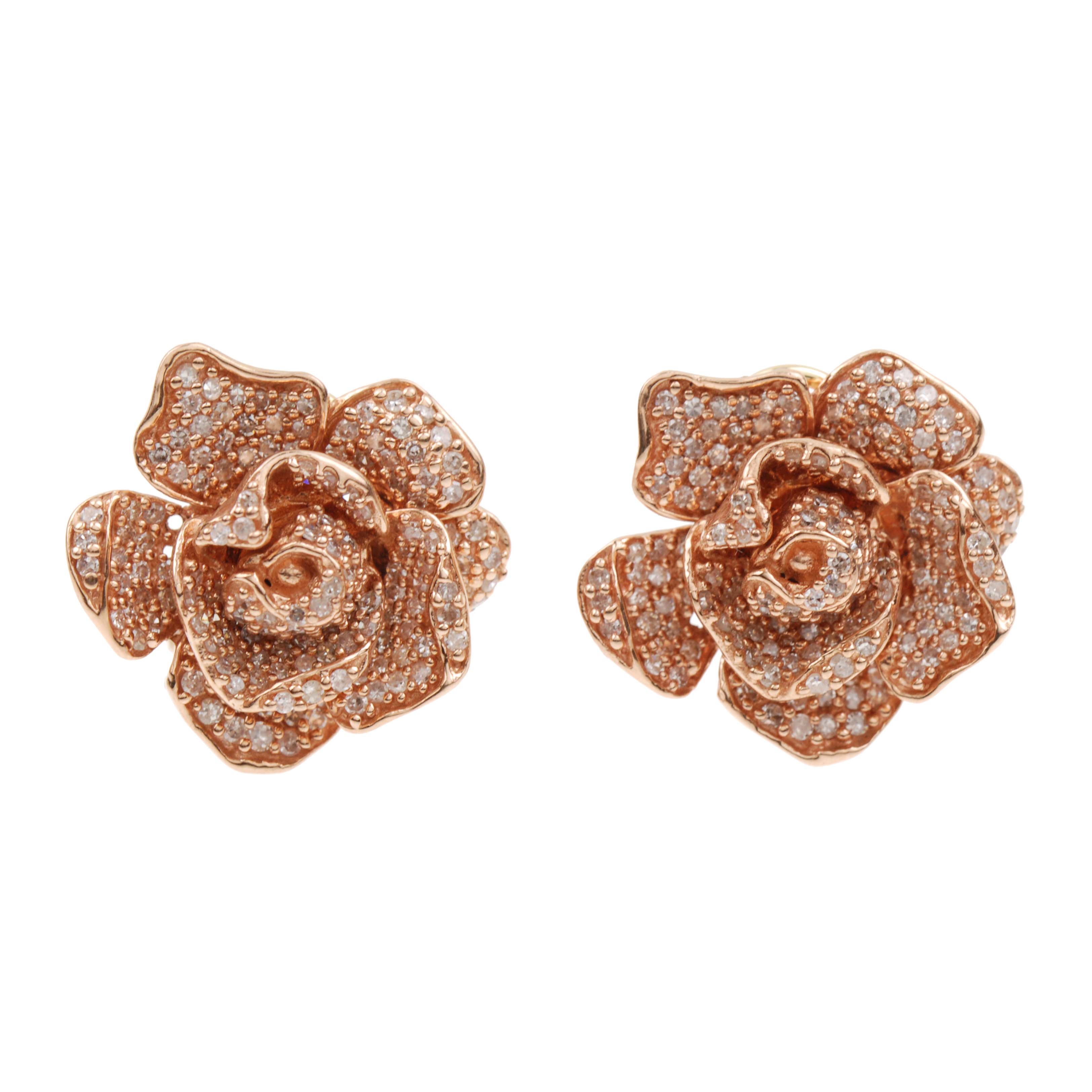 PENDIENTES FLORALES DE DIAMANTES.