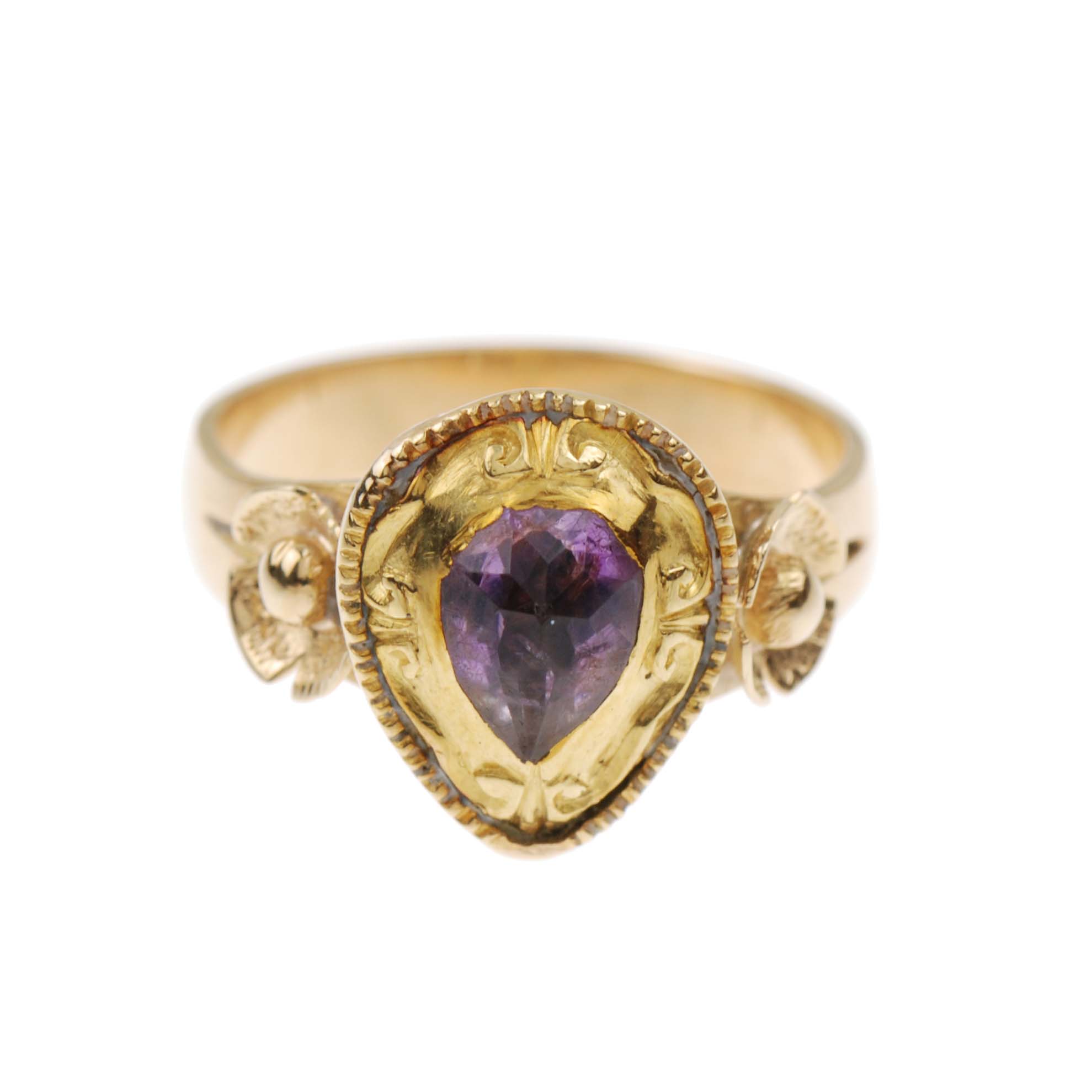 GOLD RING WITH AMETHYST