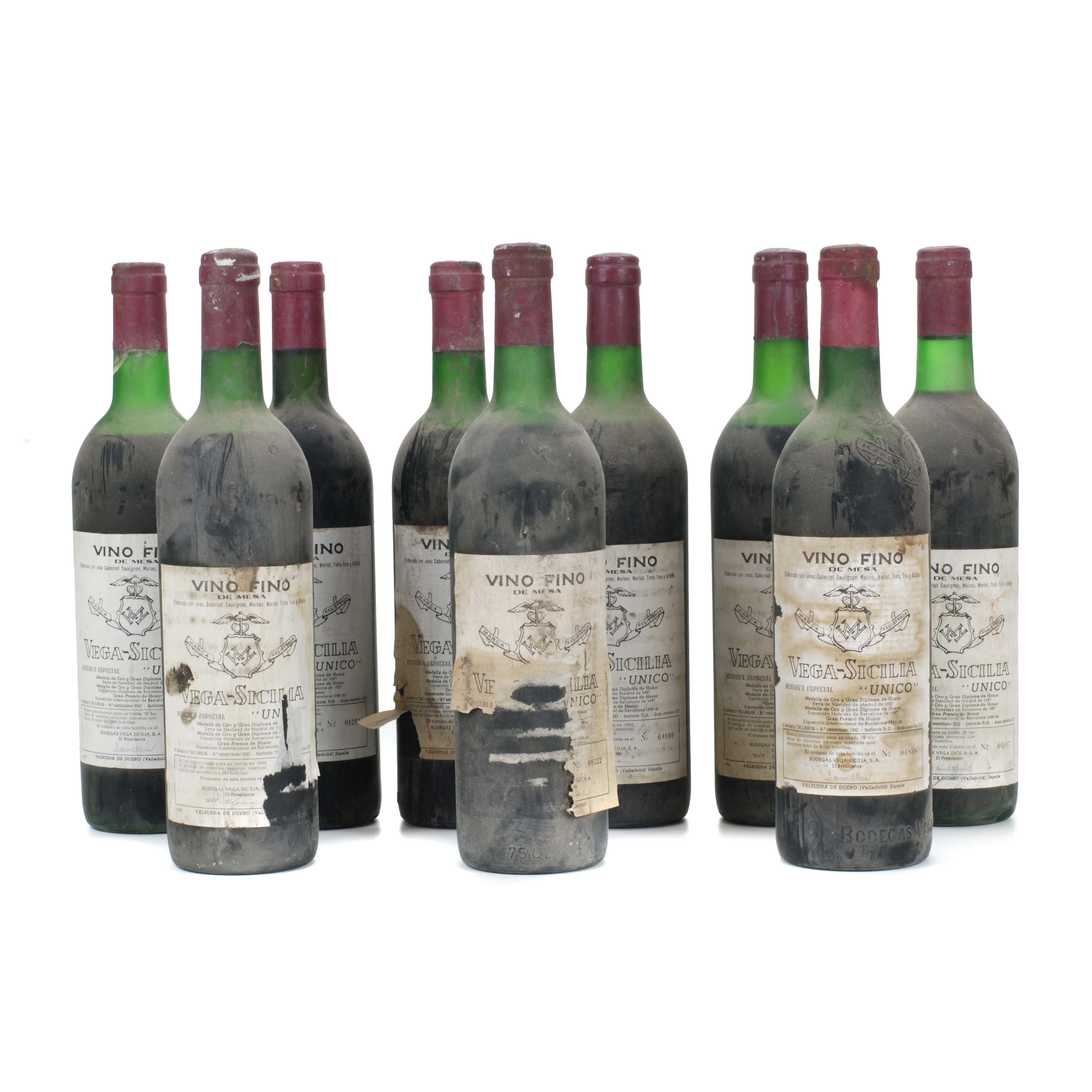 NUEVE BOTELLAS DE VINO FINO VEGA-SICILIA "UNICO", 1982, 198