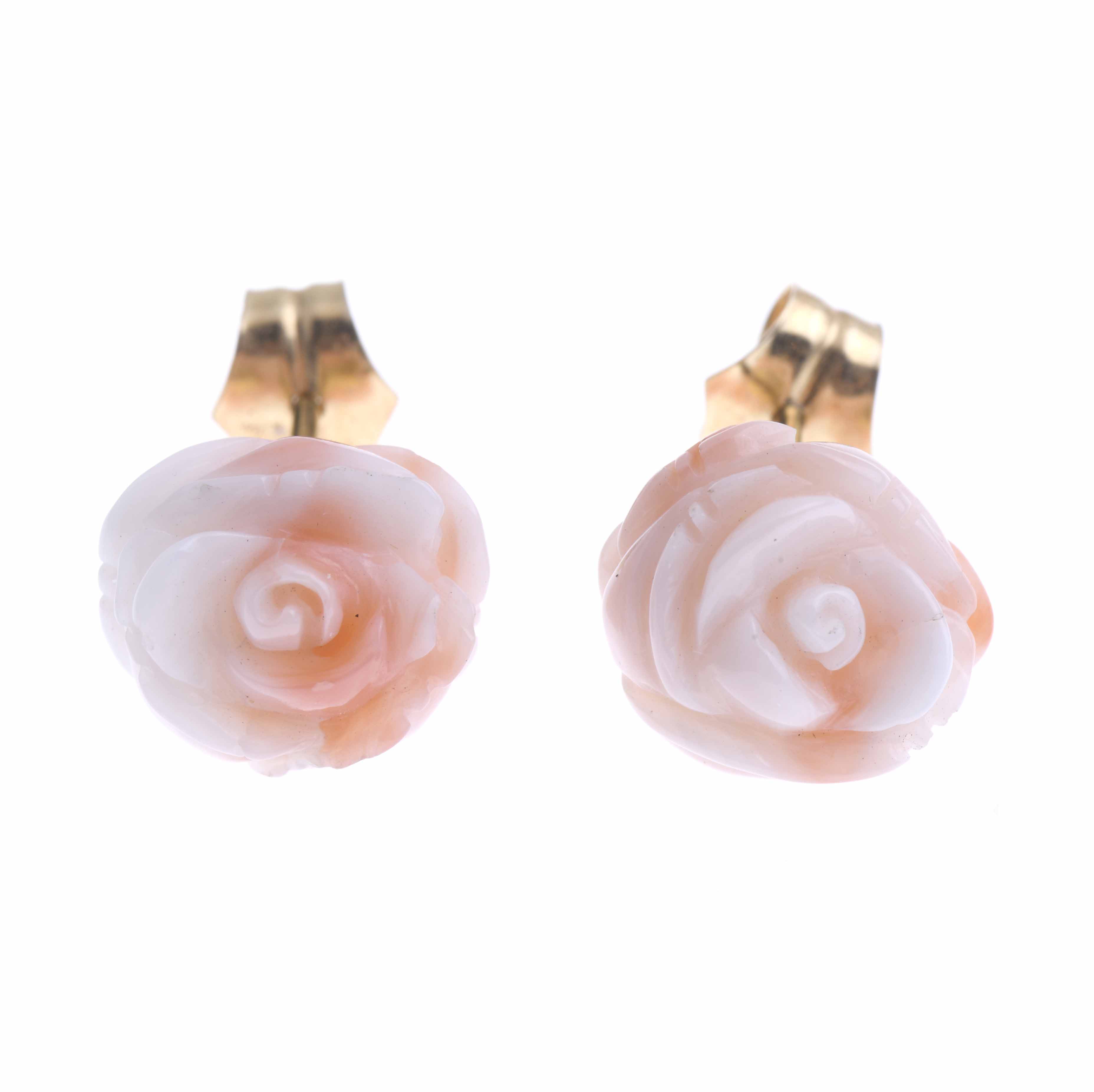 CORAL FLOWER EARRINGS.