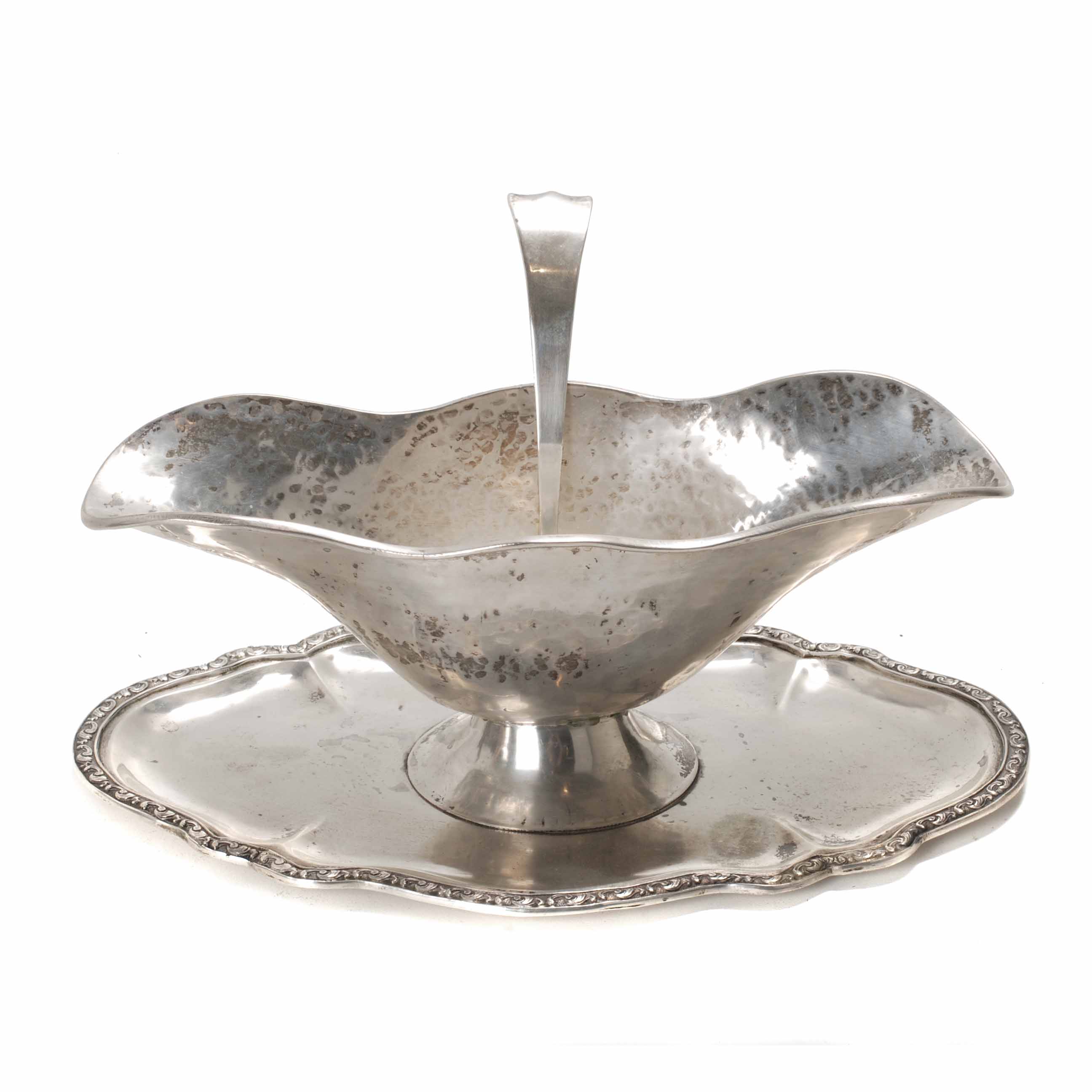 PERUVIAN SILVER SAUCEBOAT, MID 20TH CENTURY. 