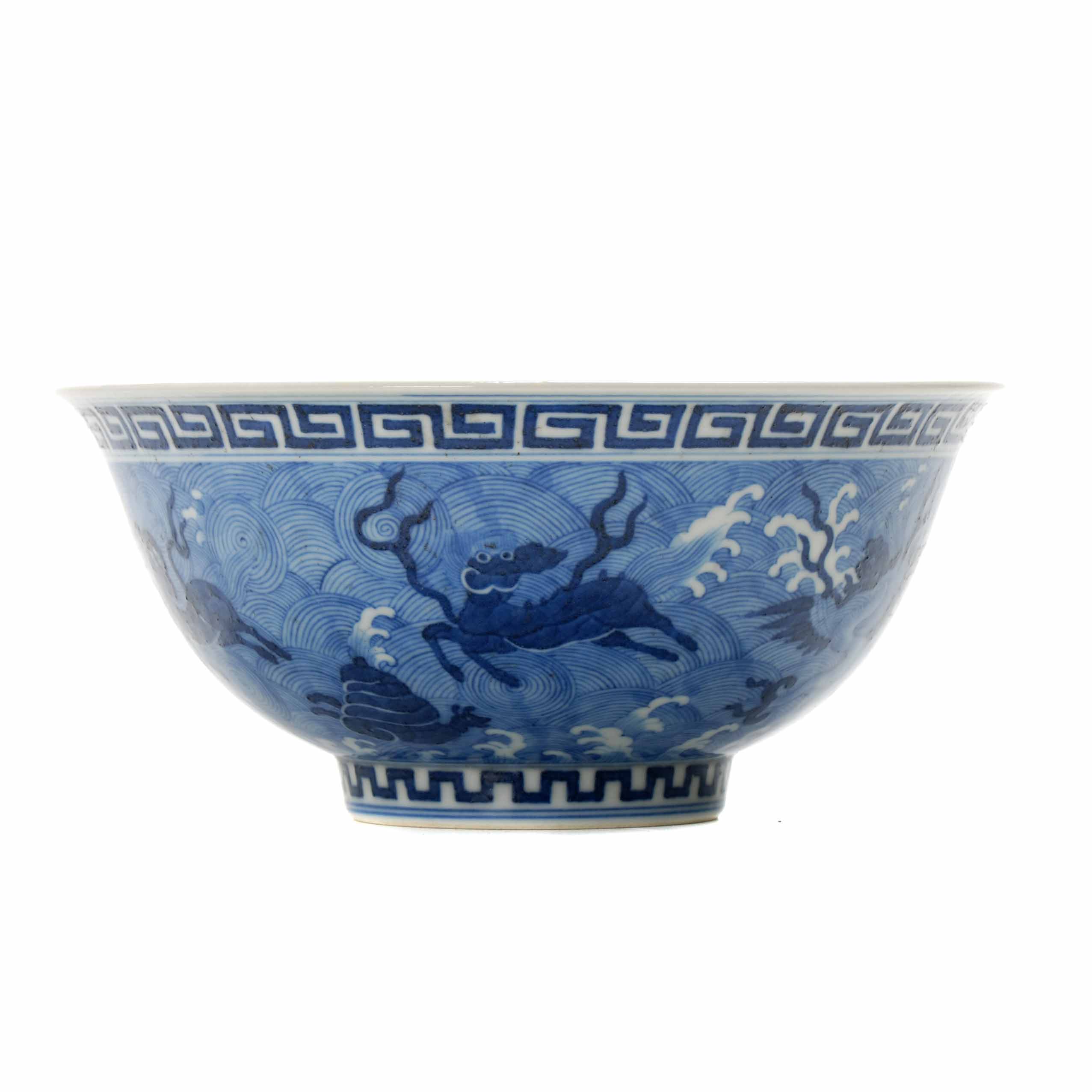 CHINESE BOWL, QING DYNASTY, QIANLONG, 18TH CENTURY. 