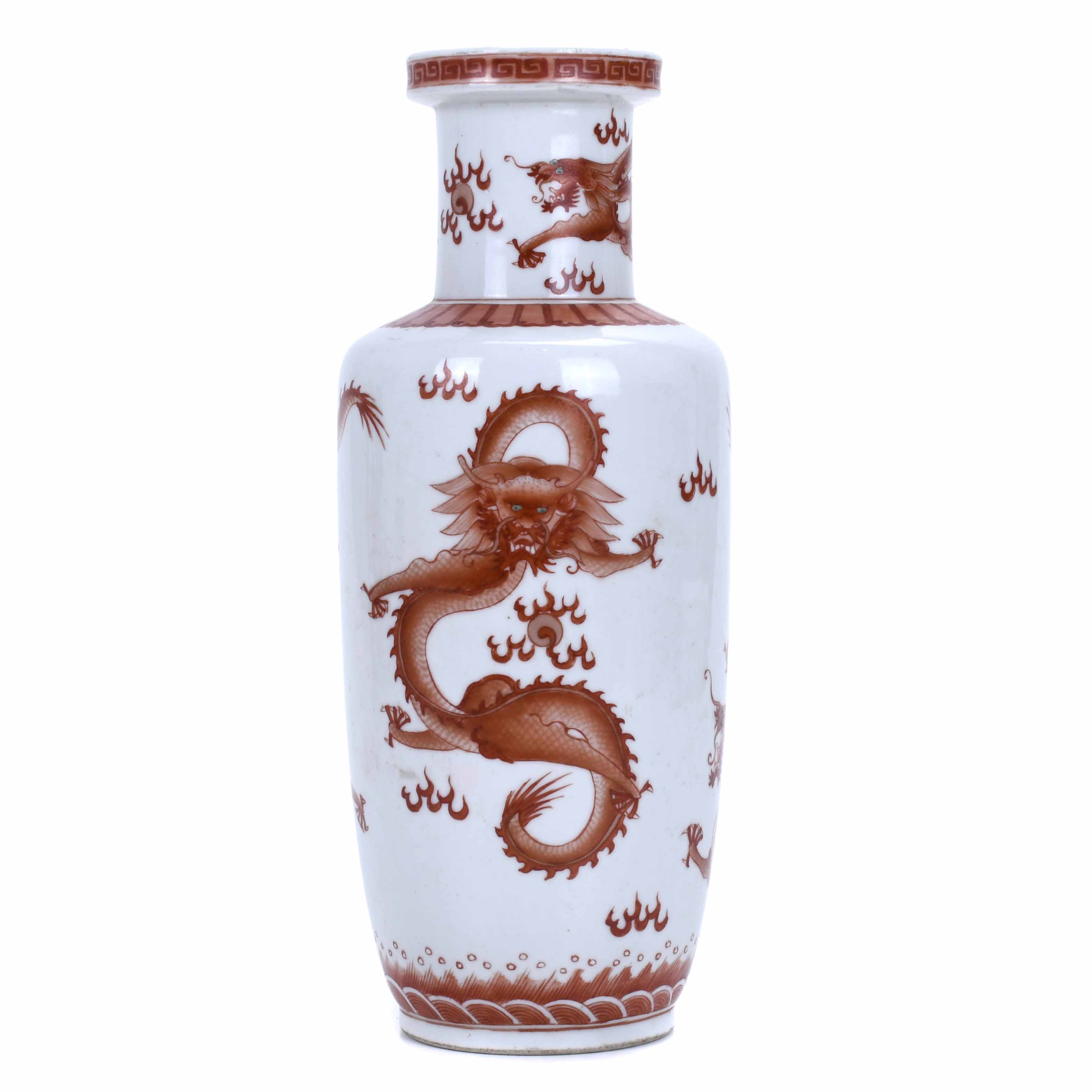 CHINESE ROUGE-DE-FER VASE, FIRST DECADE OF THE 20TH CENTURY.