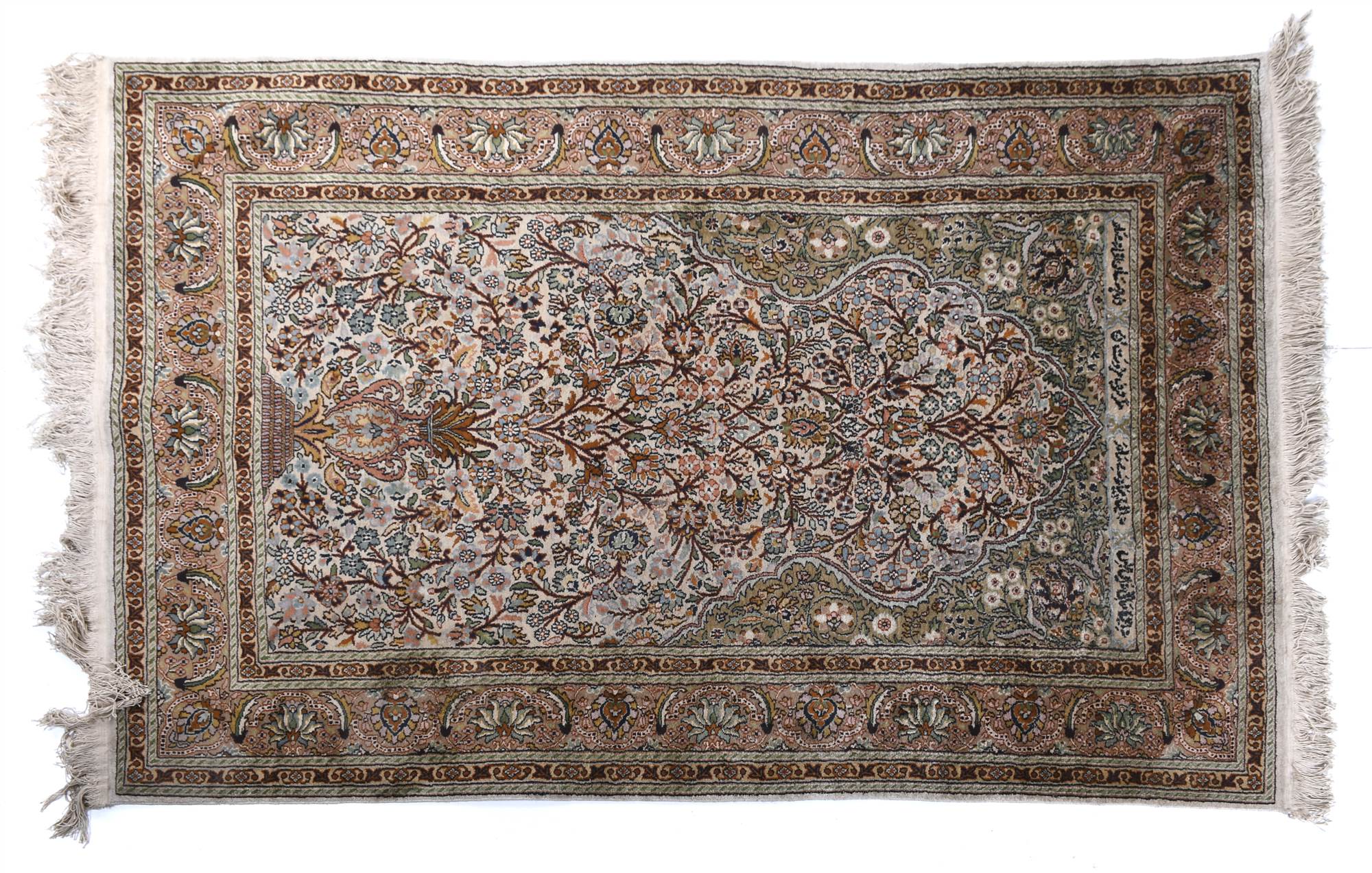 PERSIAN PRAYER CARPET, MID 20TH CENTURY. 