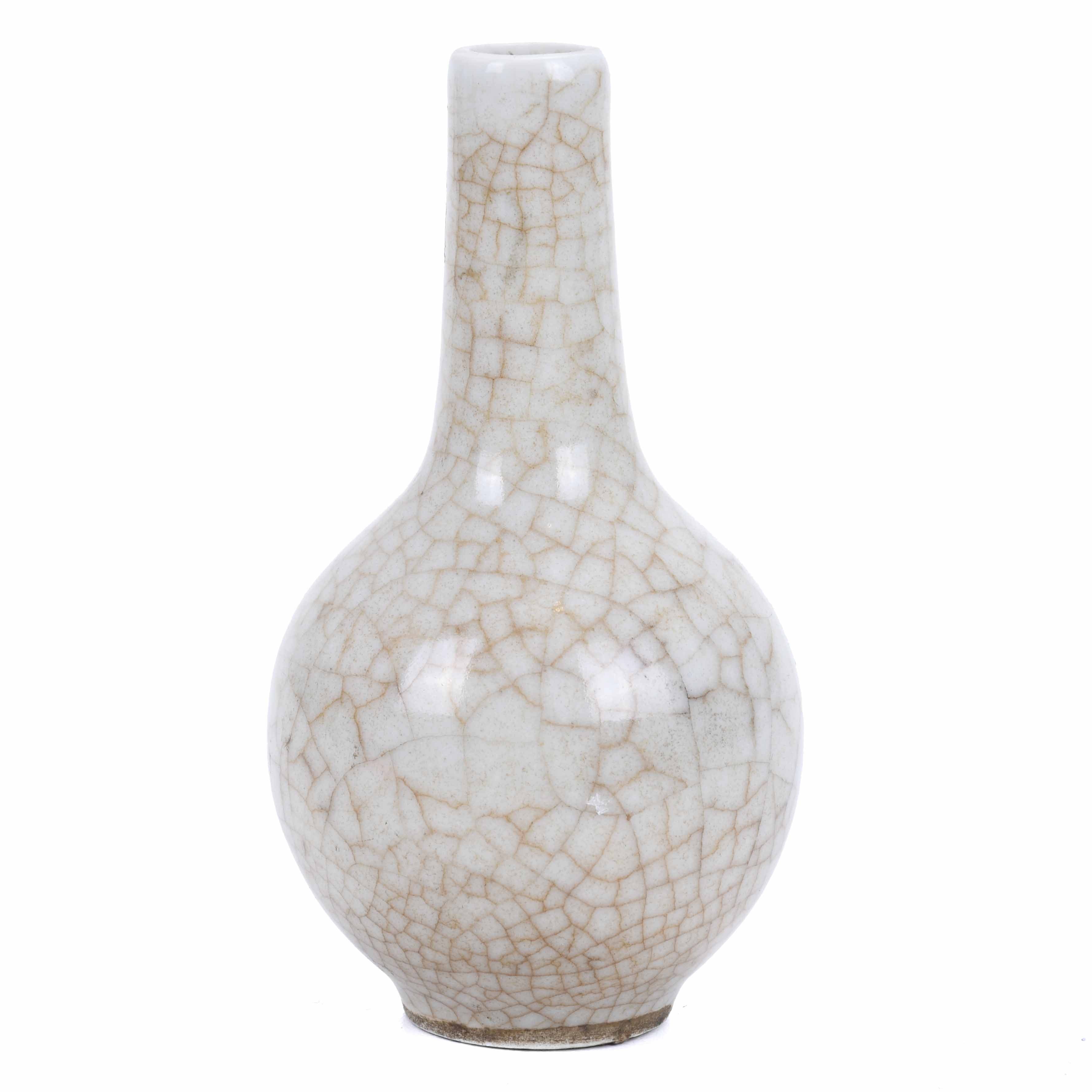 SMALL CHINESE VASE, FIRST THIRD OF THE 20TH CENTURY. 