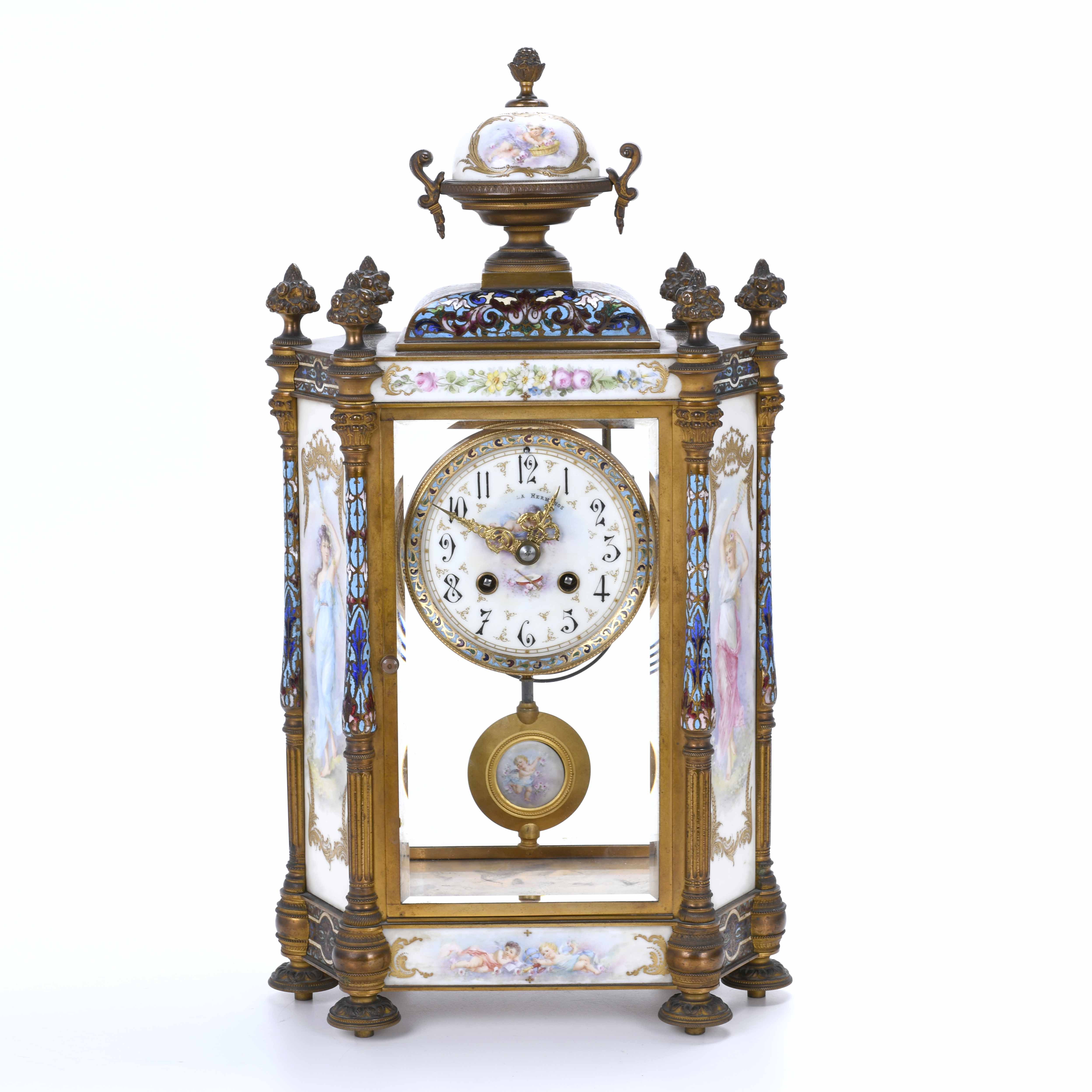 FRENCH TABLE CLOCK, EARLY 20TH CENTURY.