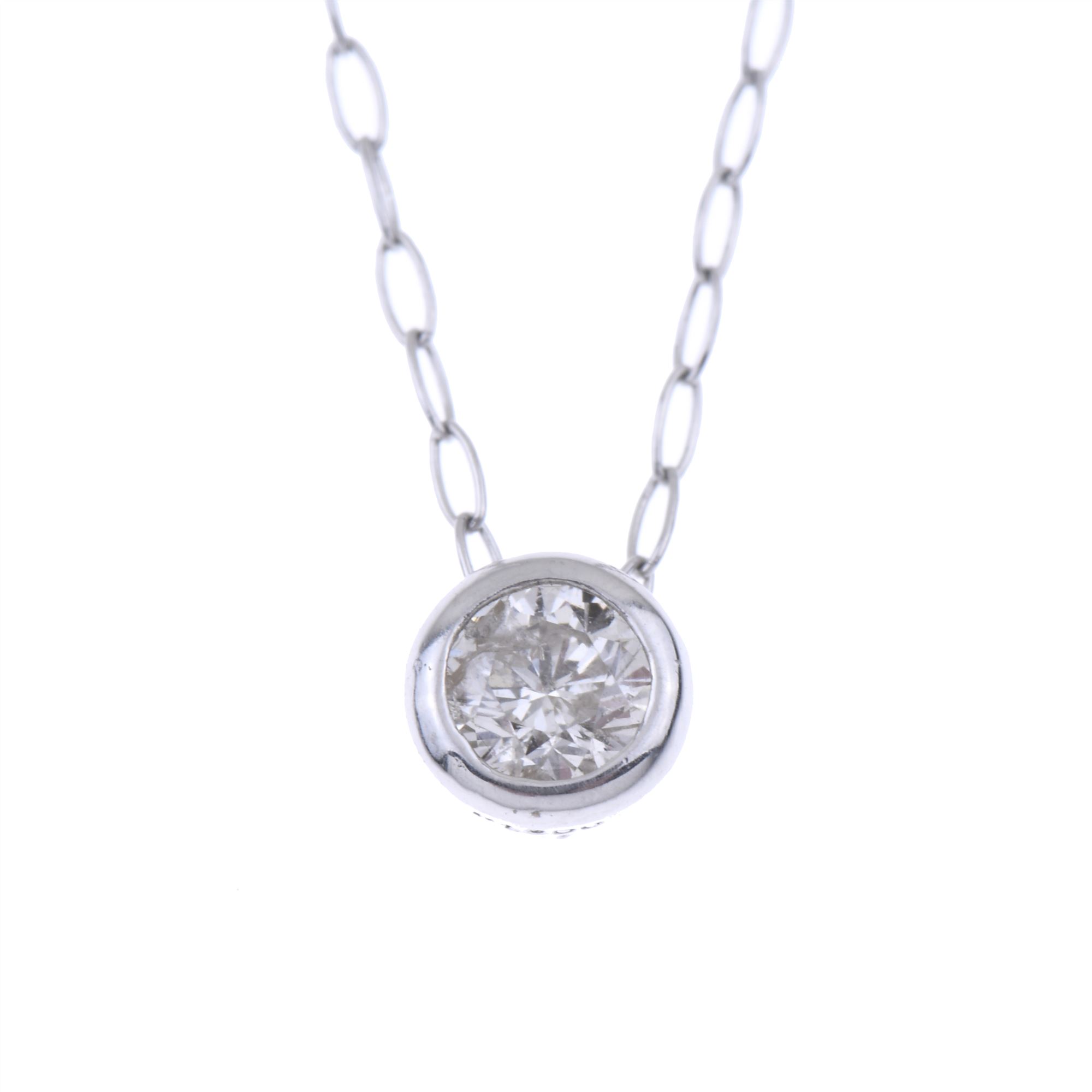 PLATINUM CHAIN AND PENDANT WITH DIAMOND.