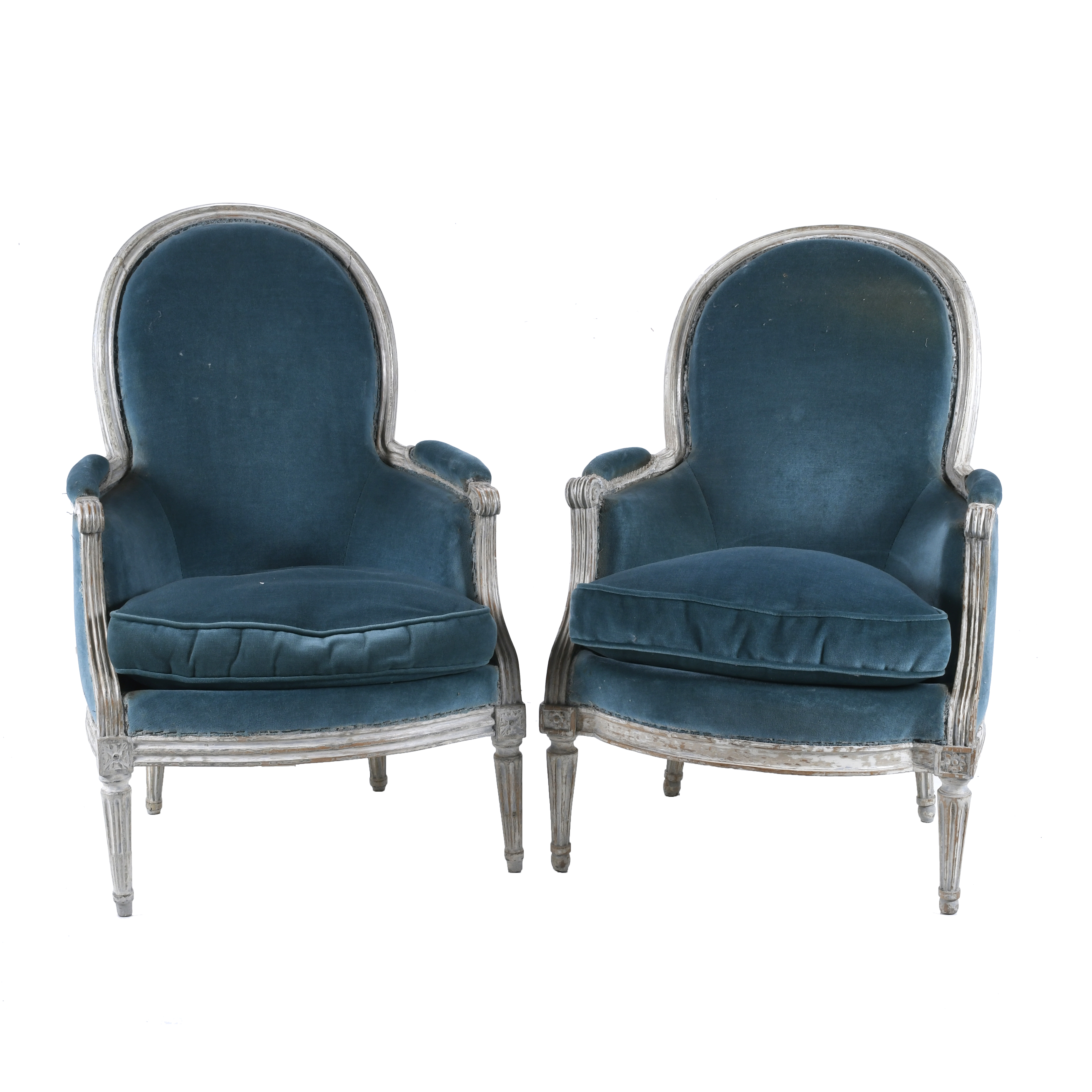 PAIR OF FRENCH ARMCHAIRS, LOUIS XVI STYLE, 20TH CENTURY.