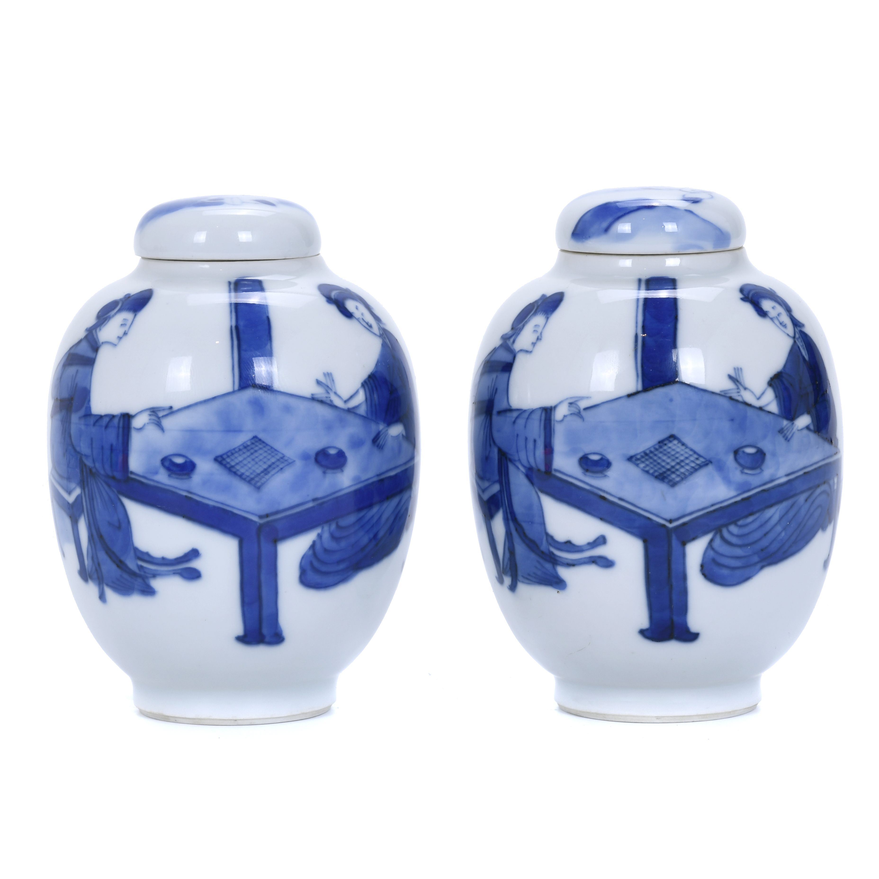 PAIR OF SMALL CHINESE JARS, 19TH-20TH CENTURY.