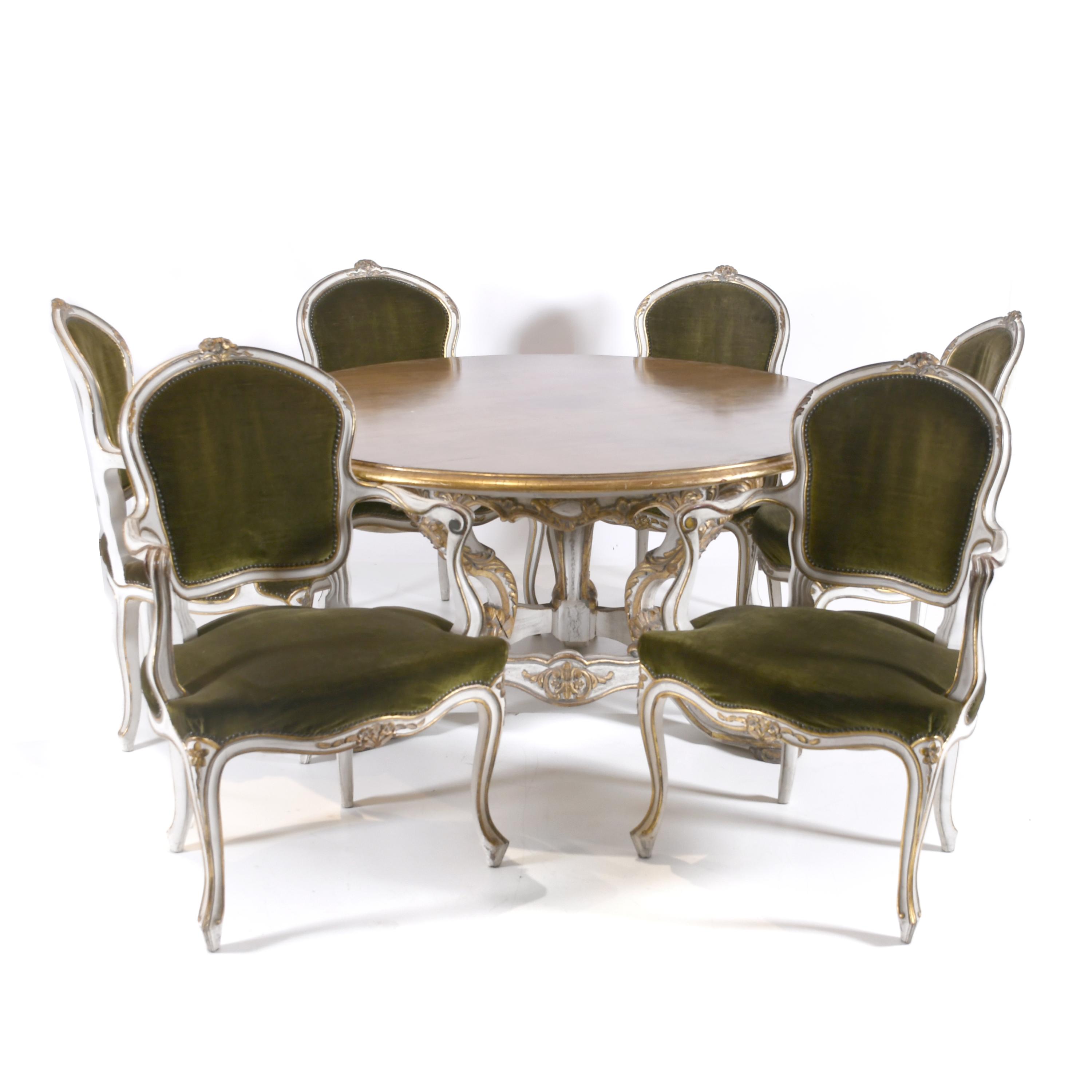 DINING TABLE AND CHAIRS, LOUIS XV STYLE. MID 20TH CENTURY.