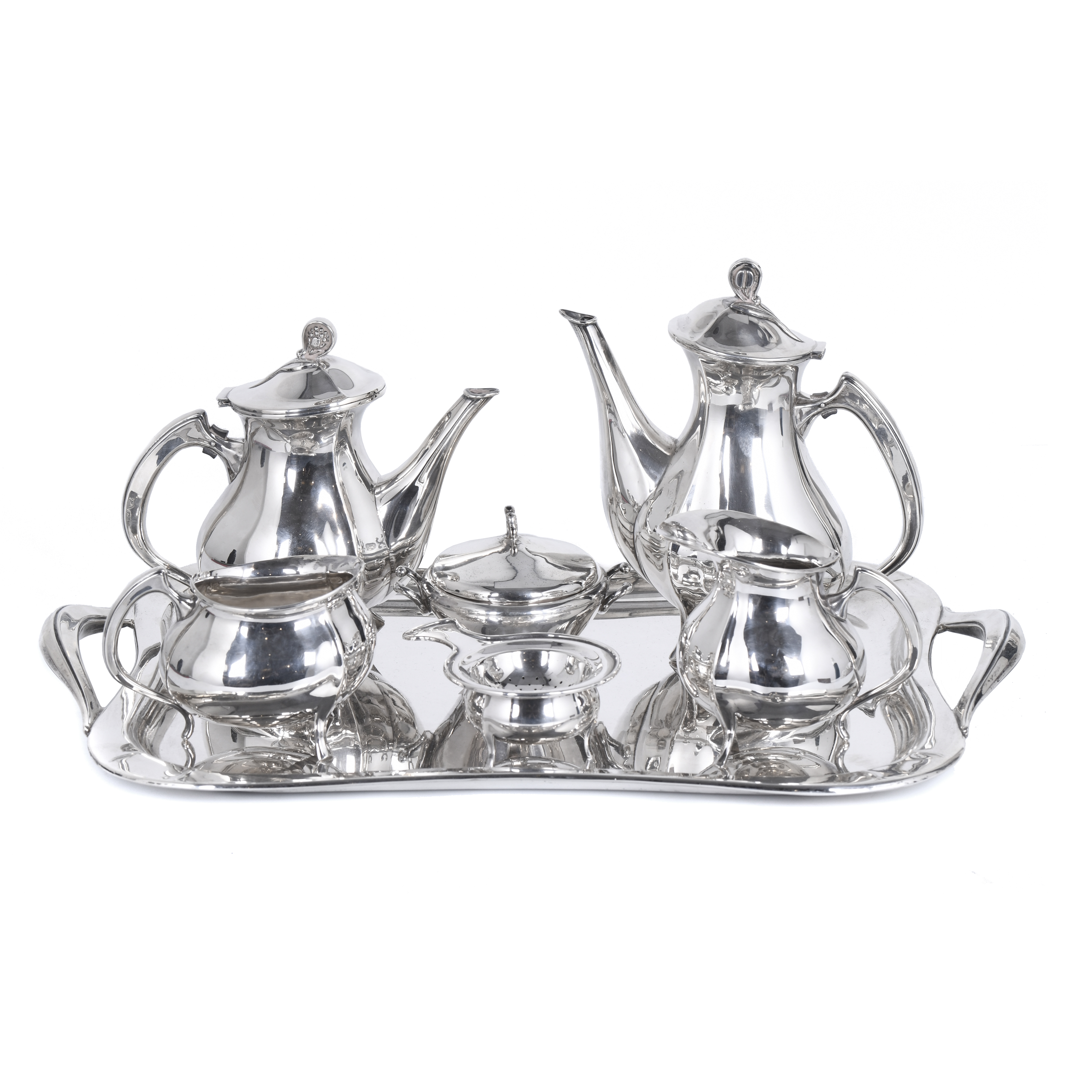 SPANISH SILVER TEA AND COFFEE SET, 20TH CENTURY. 