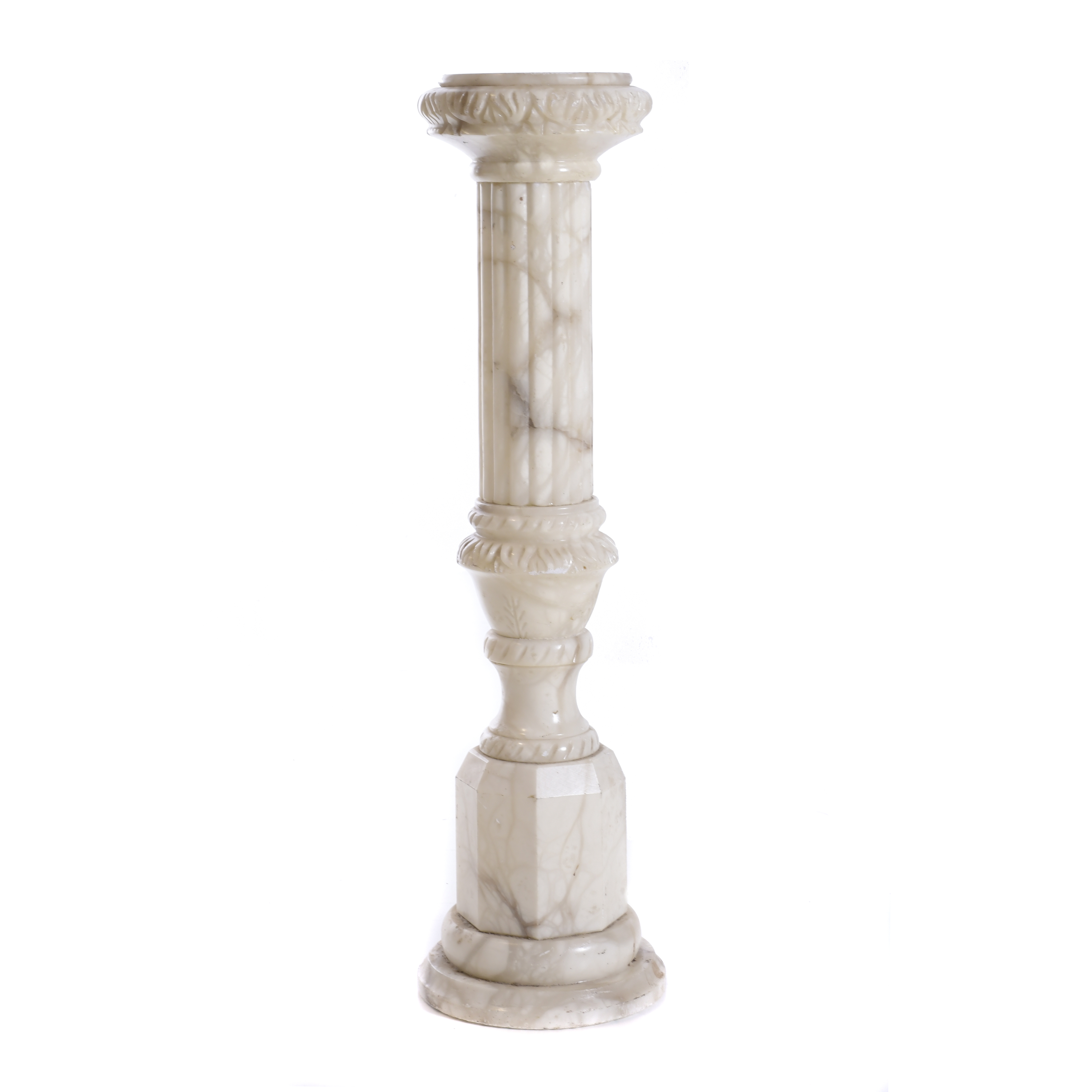 Polylobed alabaster column.