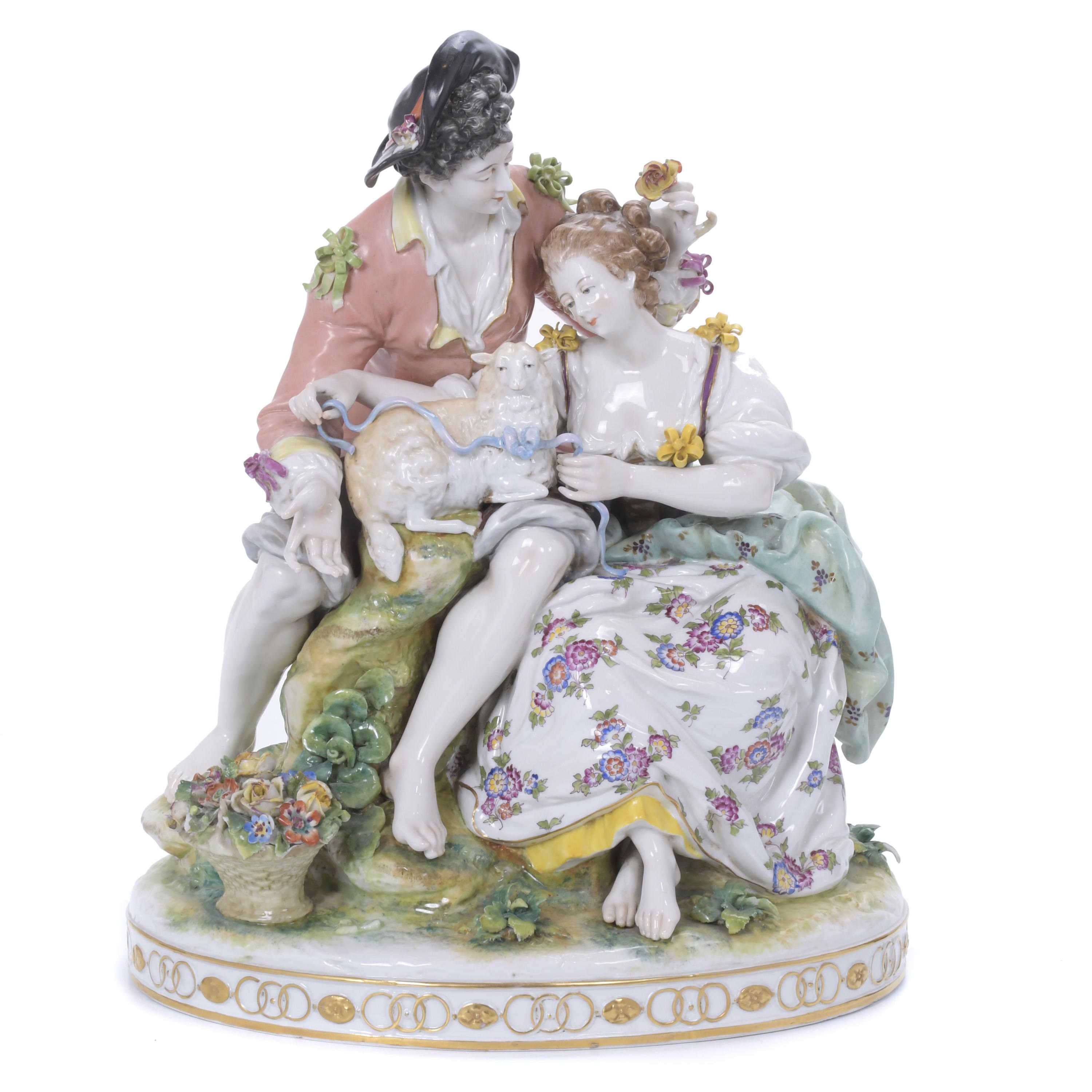 GERMAN PORCELAIN DECORATIVE CENTERPIECE, RUDOLSTADT, 20TH C