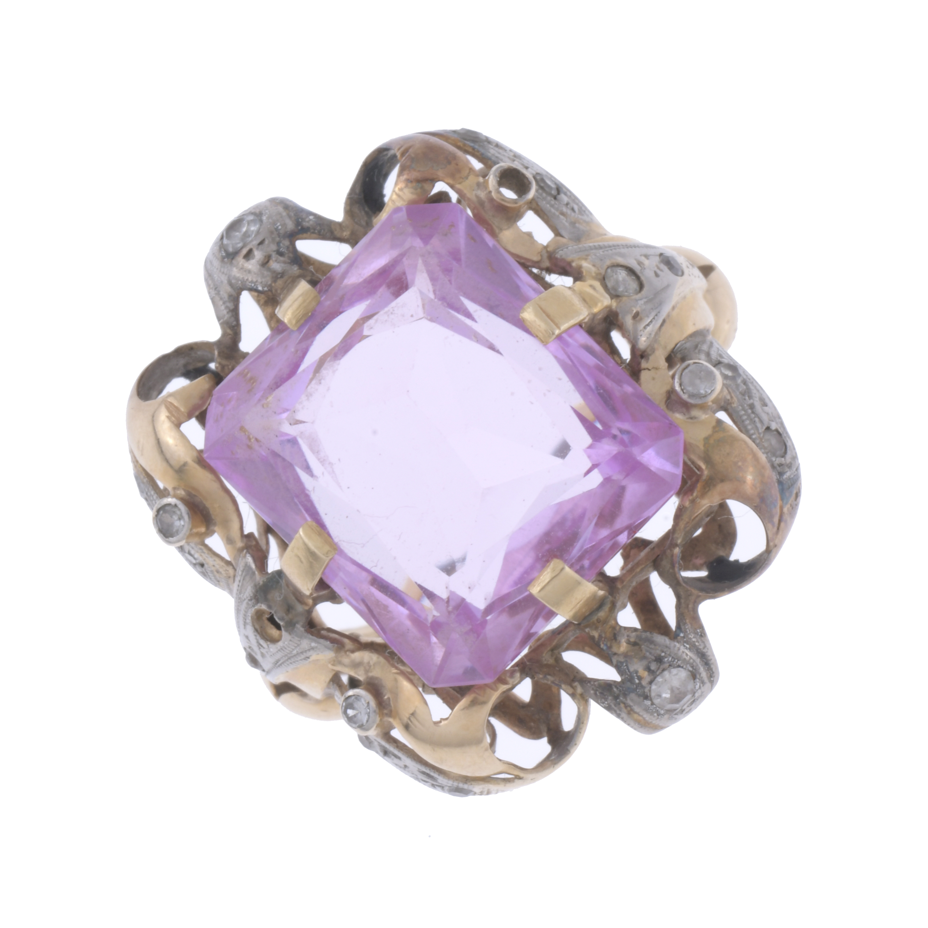 RING WITH ROSE DE FRANCE, EARLY 20TH CENTURY.