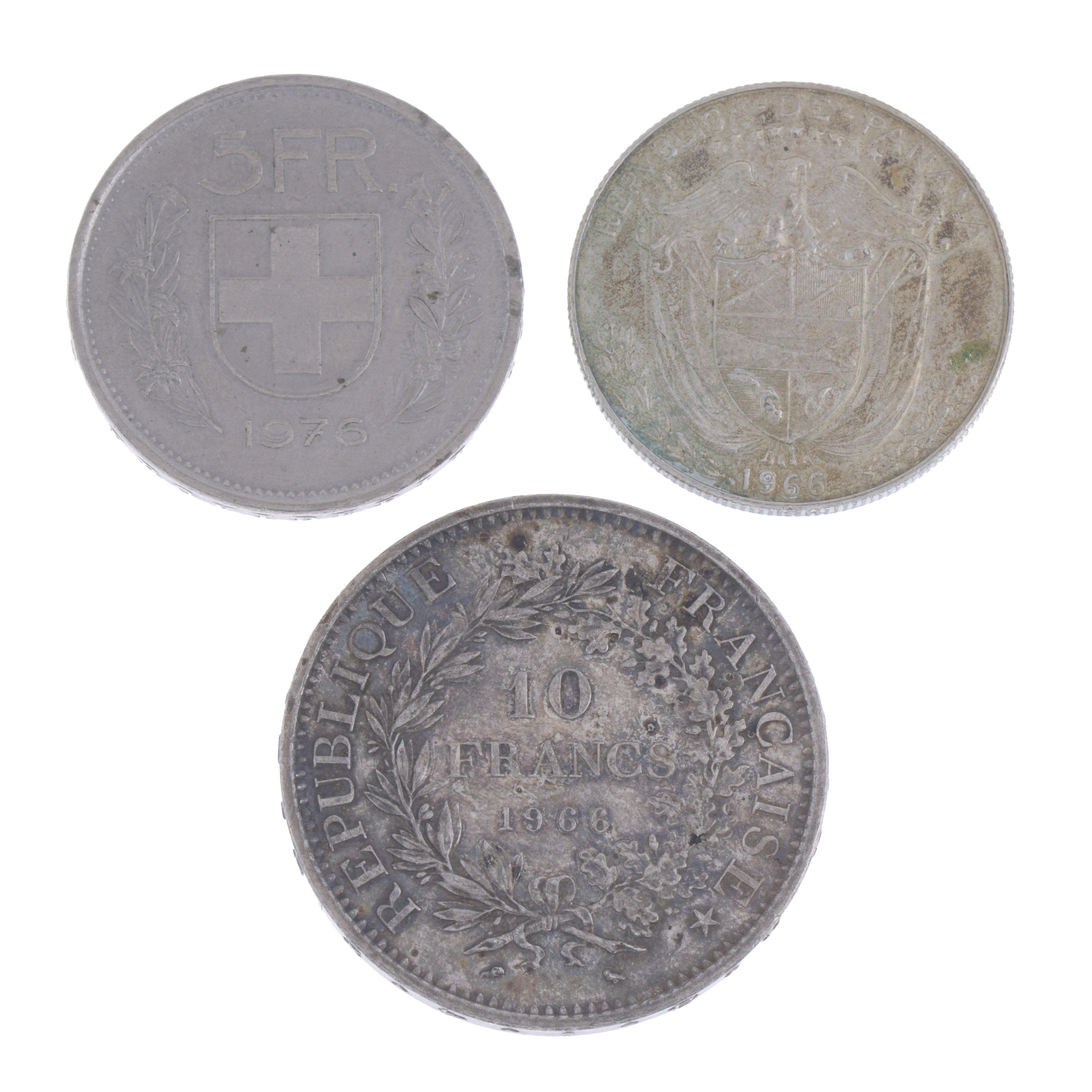 TRES MONEDAS DE PLATA ESPAÑOLA Y FRANCESA