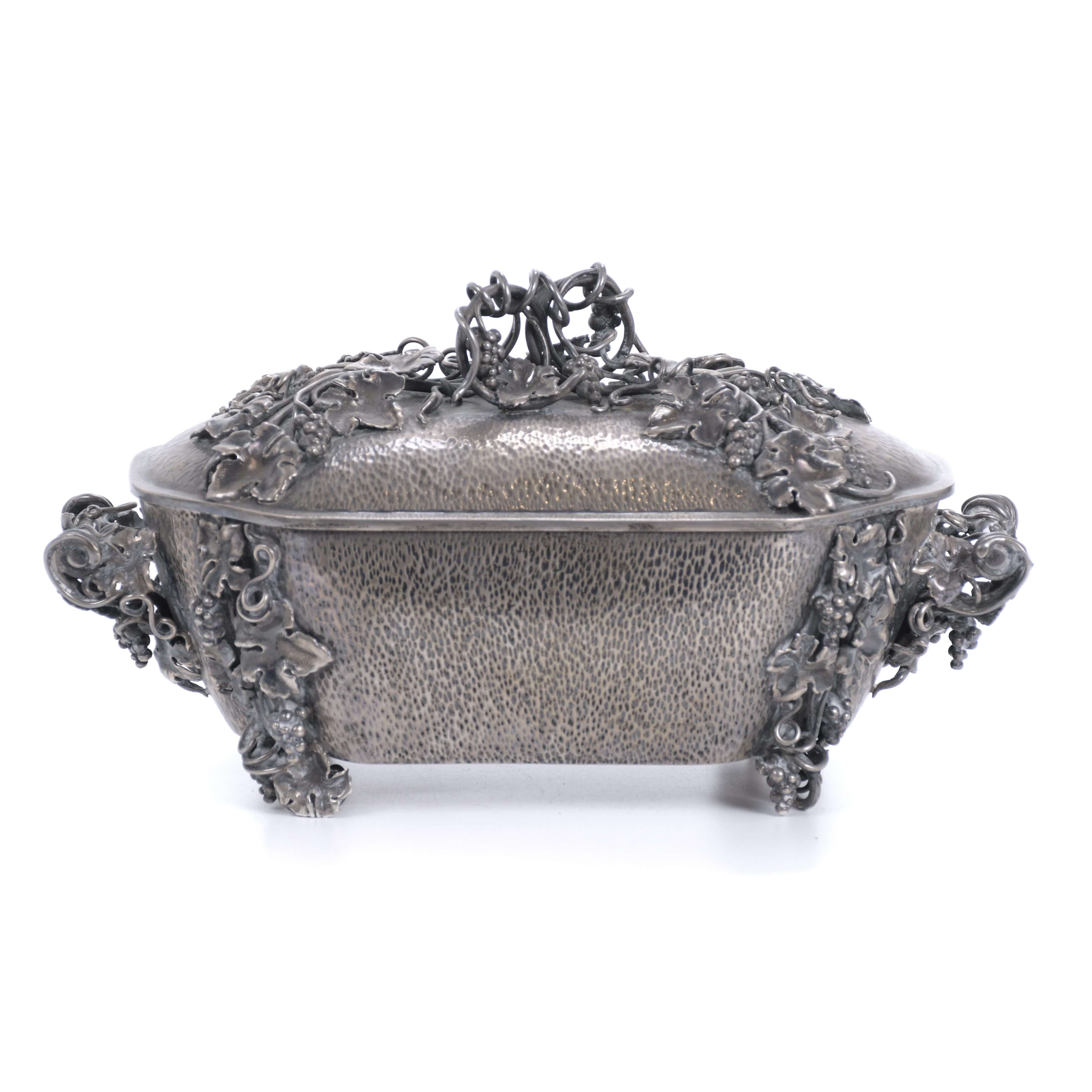 SILVER TABLE BOX, SECOND HALF OF THE 20TH CENTURY.