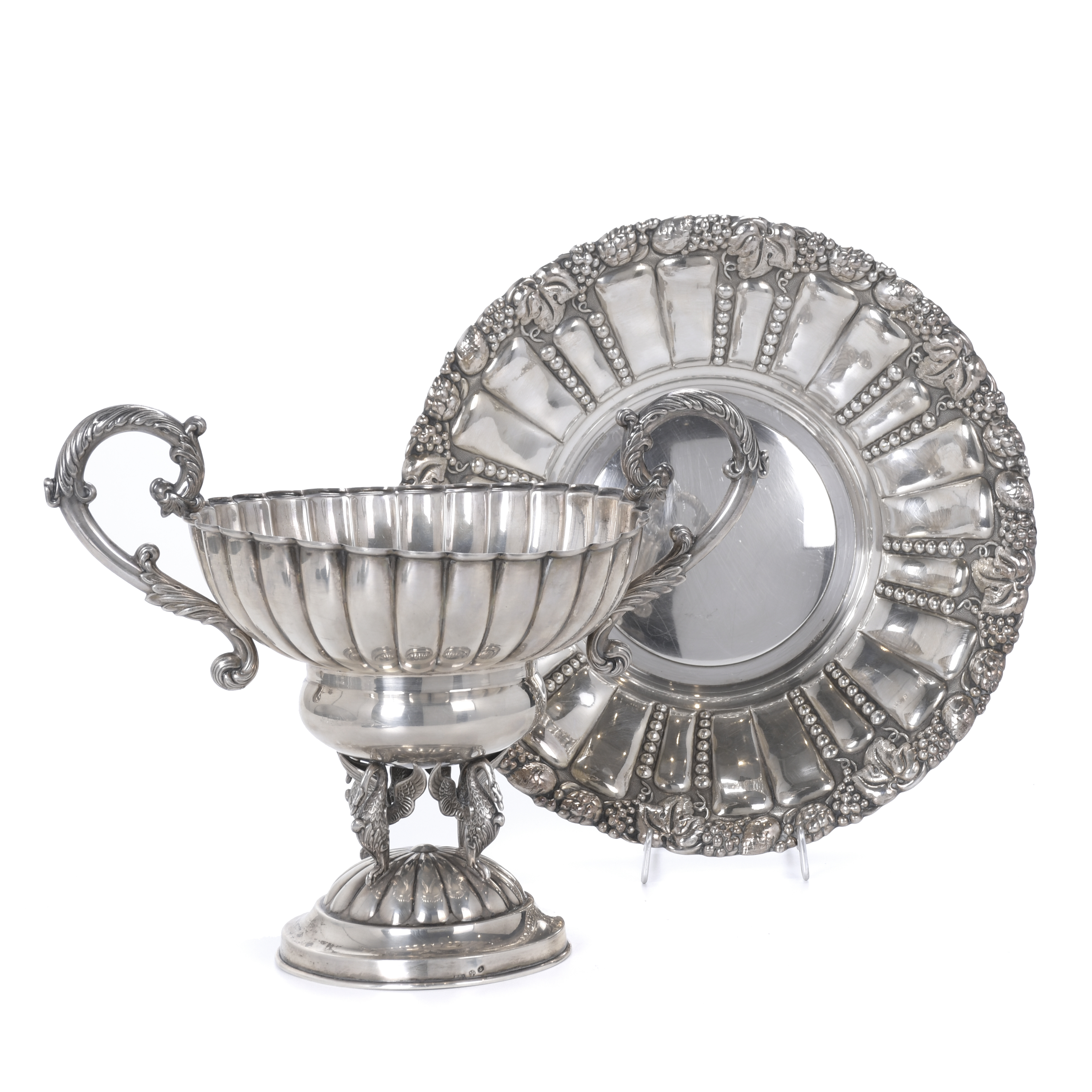 SET OF SILVER CENTREPIECE AND SILVERY METAL TRAY, SECOND HA