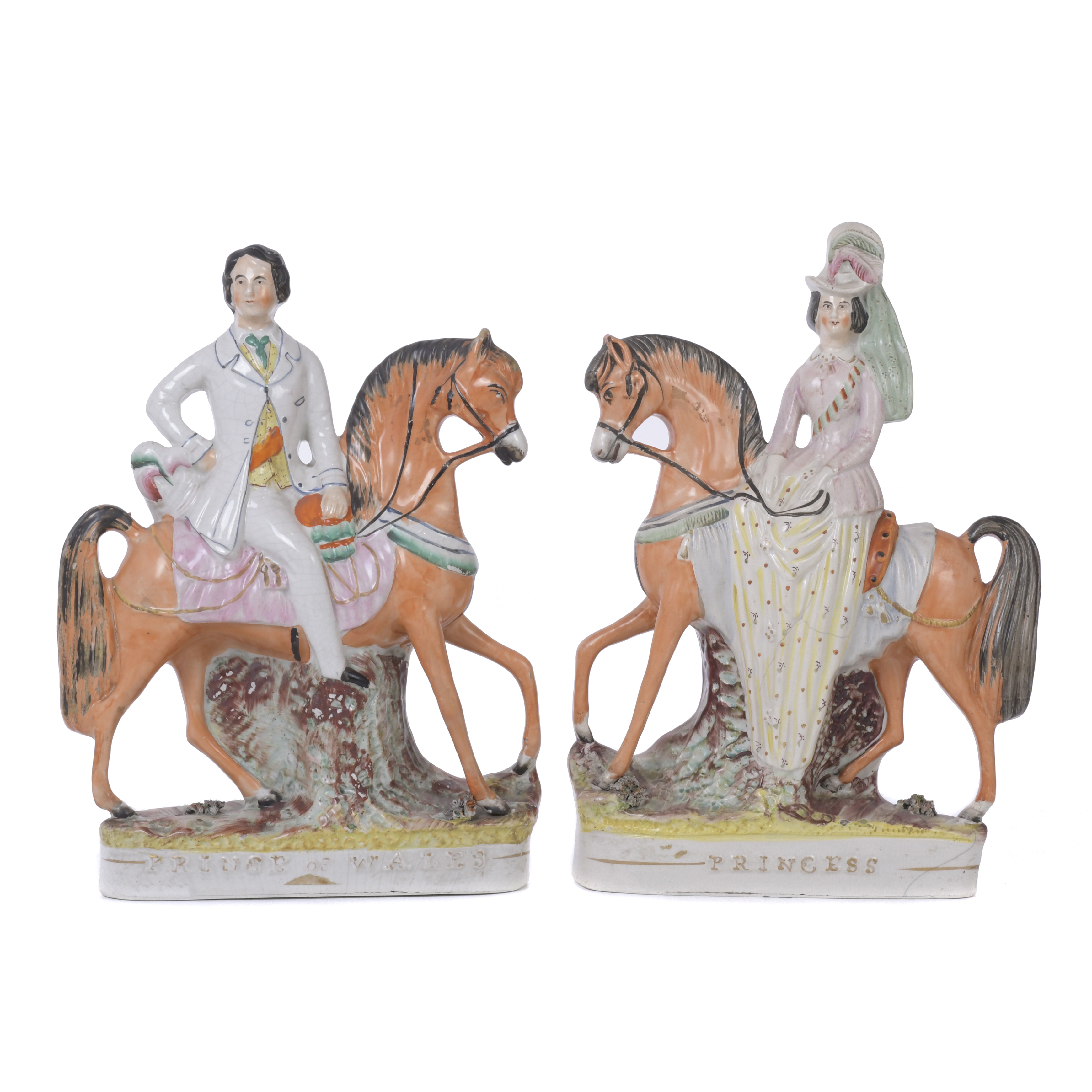 SET OF TWO FIGURES IN ENGLISH STAFFORDSHIRE EARTHENWARE, SE