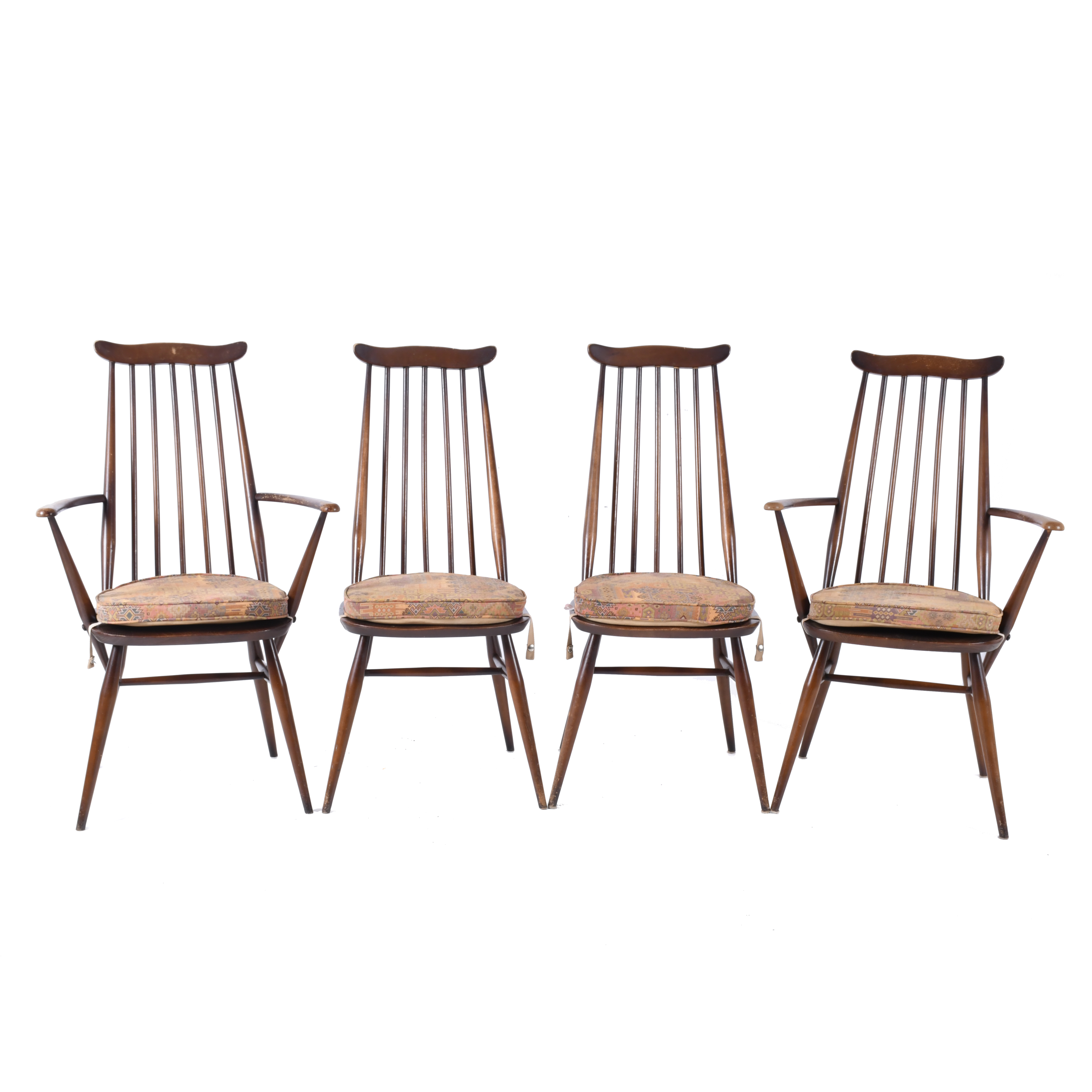 ERCOL.  Conjunto de cuatro sillas modelo "Ercol Goldsmith" 