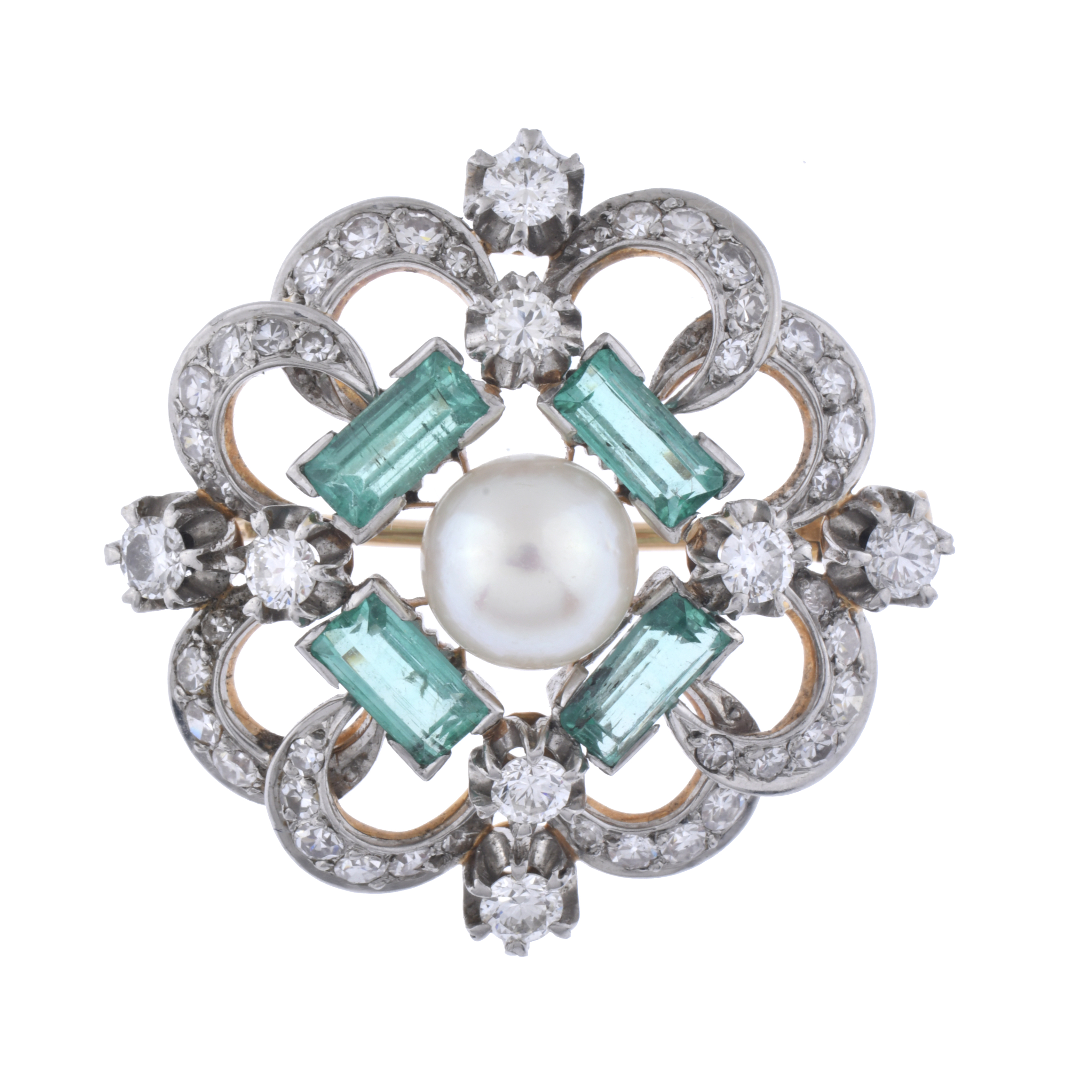 Brooch with diamonds, emeralds and a central pearl.