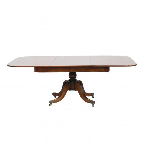 EXTENSIBLE VICTORIAN DINING TABLE, TURN OF THE CENTURY