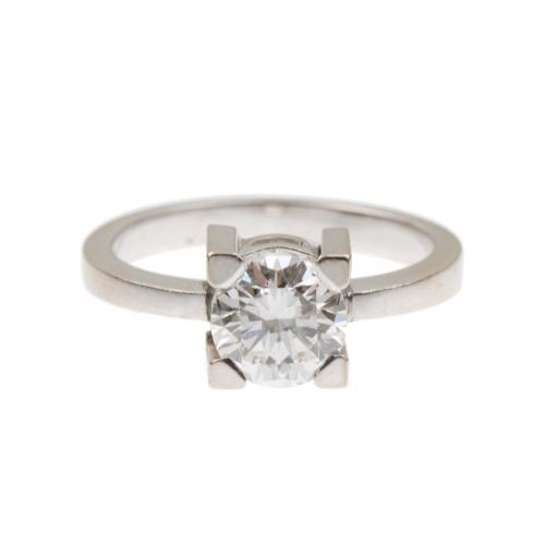 White gold with brilliant-cut diamond I/J SI, no fluorescence, approx. weight 1,62 ct. Ring size 17 mm. 6 gr.