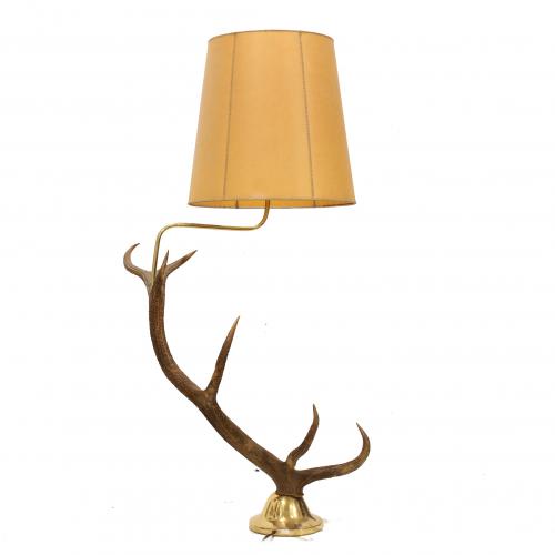 STAG ANTLERS TABLE LAMP 