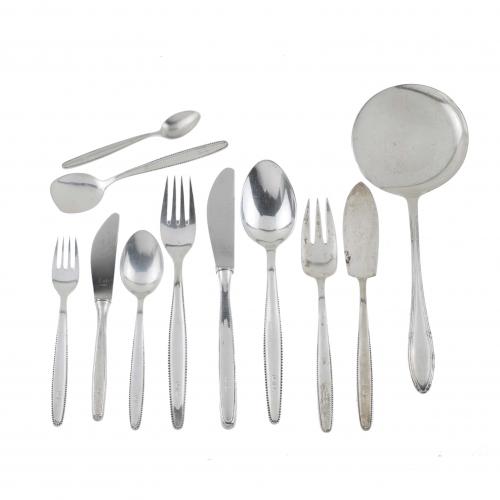 SPANISH SILVER CUTLERY, 20TH CENTURY. 