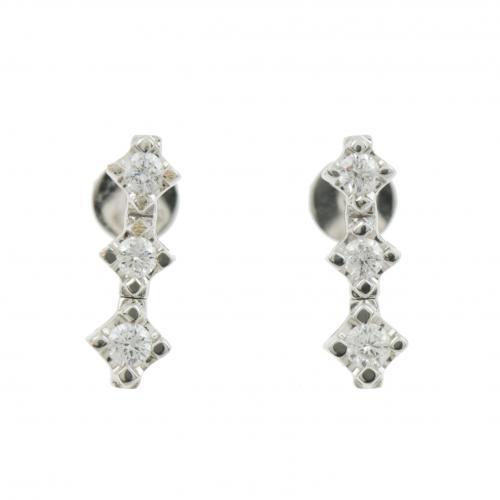 PENDIENTES CON TRES DIAMANTES.