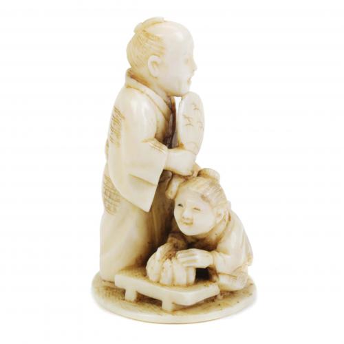 ESCUELA JAPONESA, SIGLO XIX. NETSUKE, DOS PERSONAJES.