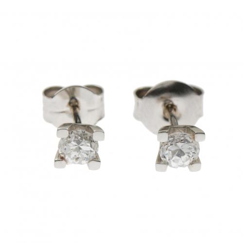 PENDIENTES DORMILONAS DE DIAMANTES.