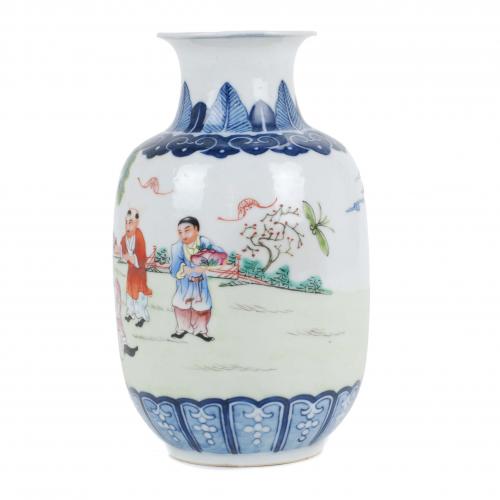 CHINESE VASE, C20th.