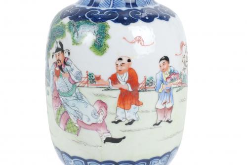 CHINESE VASE, C20th.