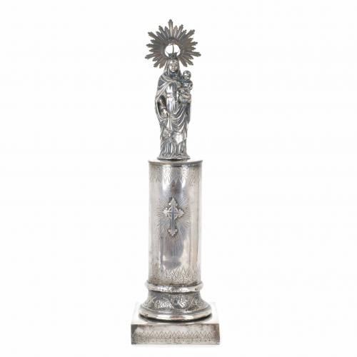 SILVER ZARAGONZAN STATUETTE OF THE "VIRGIN OF PILAR", FIRST HALF C20th.