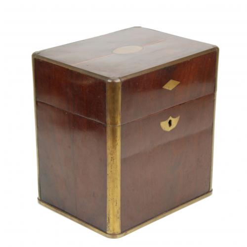 FRENCH DECANTER BOX, FIRST HALF C20th.