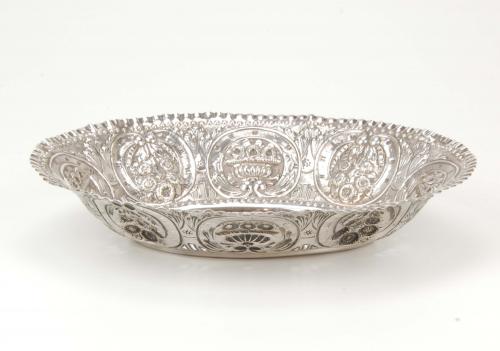 SPANISH SILVER CENTRE PEICE, FIRST HALF  C20th