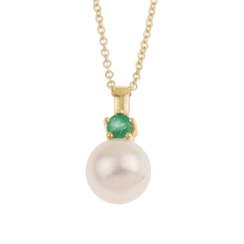 PEARL AND EMERALD NECKLACE.