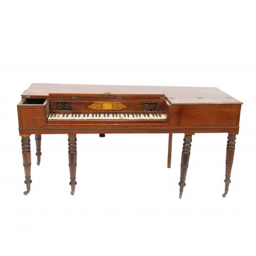 "CLEMENTI & CO NEW PATENT LONDON", PIANO DE MESA INGLÉS, PRIMER CUARTO SIGLO XIX.