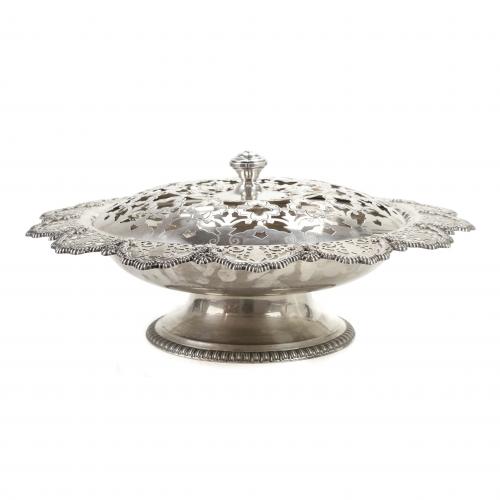 SILVER BARCELONA CENTREPIECE, MID C19th.