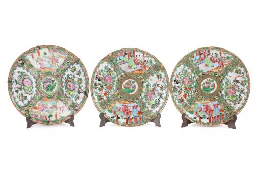 FOURTEEN ORIENTAL PLATES, C19th-C20th.