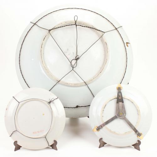 THREE CHINESE PLATES, EARLY C20th.