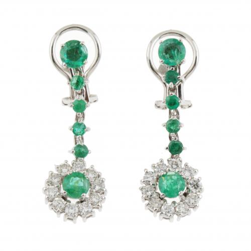 EMERALD DROP EARRINGS. 