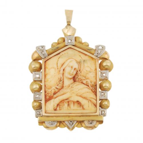 DEVOTIONAL MEDALLION  PENDANT