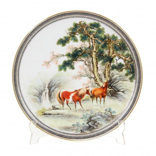 CHINESE DECORATIVE PLATE, SECOND HALF C20th.