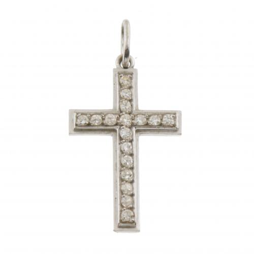 DIAMOND CROSS PENDANT.