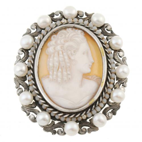 CAMEO BROOCH.