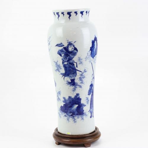 CHINESE QING DYNASTY VASE, C18th.