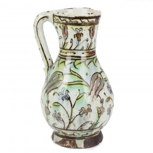  IZNIK VASE, CIRCA 1570.