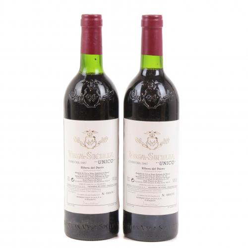 DOS BOTELLAS DE VEGA SICILIA, UNICO, RIBERA DEL DUERO, 1987. 